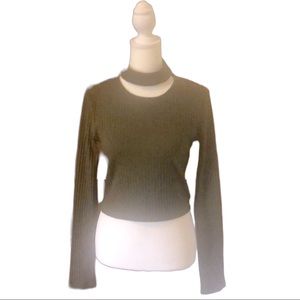 Fashion Nova Ribbed crop top with neck detail